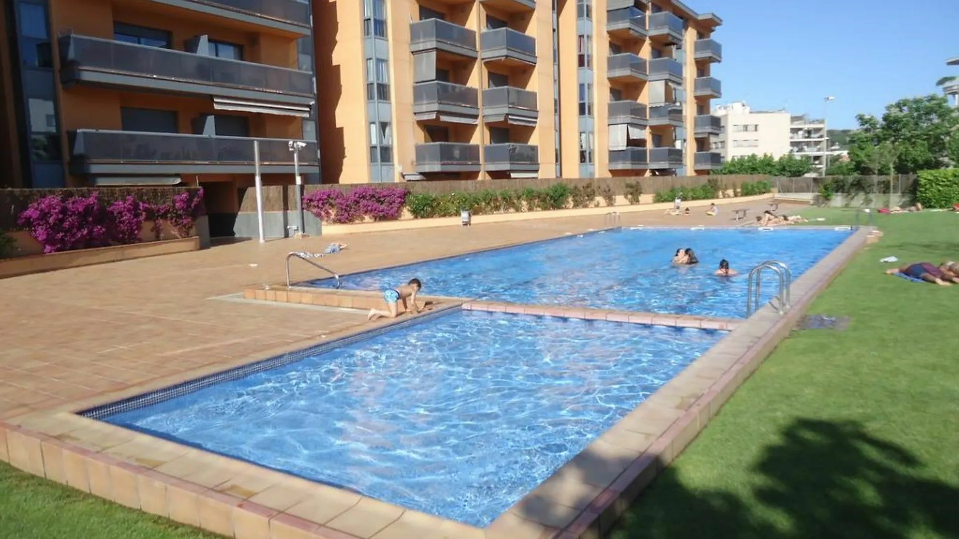 106174 - Apartment In Lloret De Mar